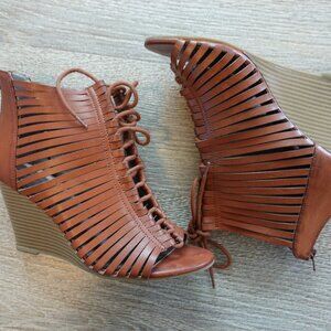 Cognac wedges - JustFab Size 9